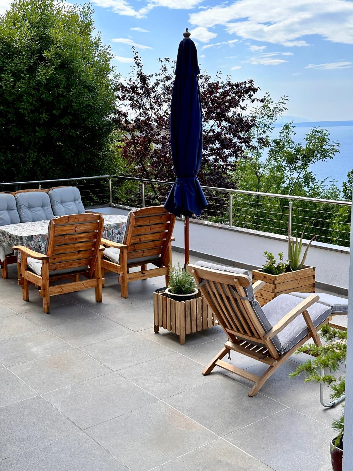 Dreamtime - One Badroom And 1 Livingroom Apartment Veprinac Exterior foto
